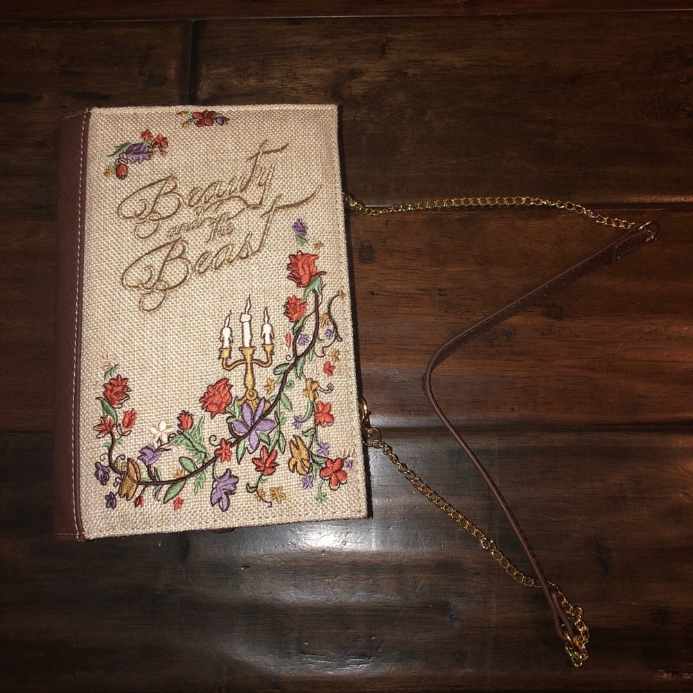 Danielle Nicole X Disney clutch